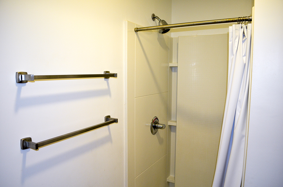 Haywood, Highland, Lee, Union (4 Bed-2 Bath) Shower