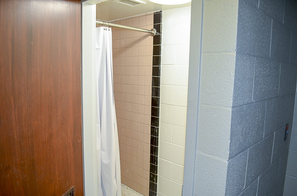 Center Suite shower moore strong