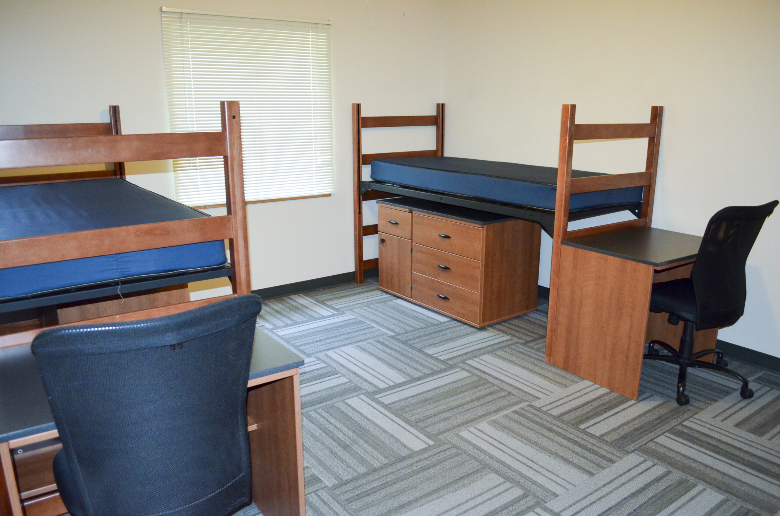 Jefferson Suites - UNCG Housing and Residence Life