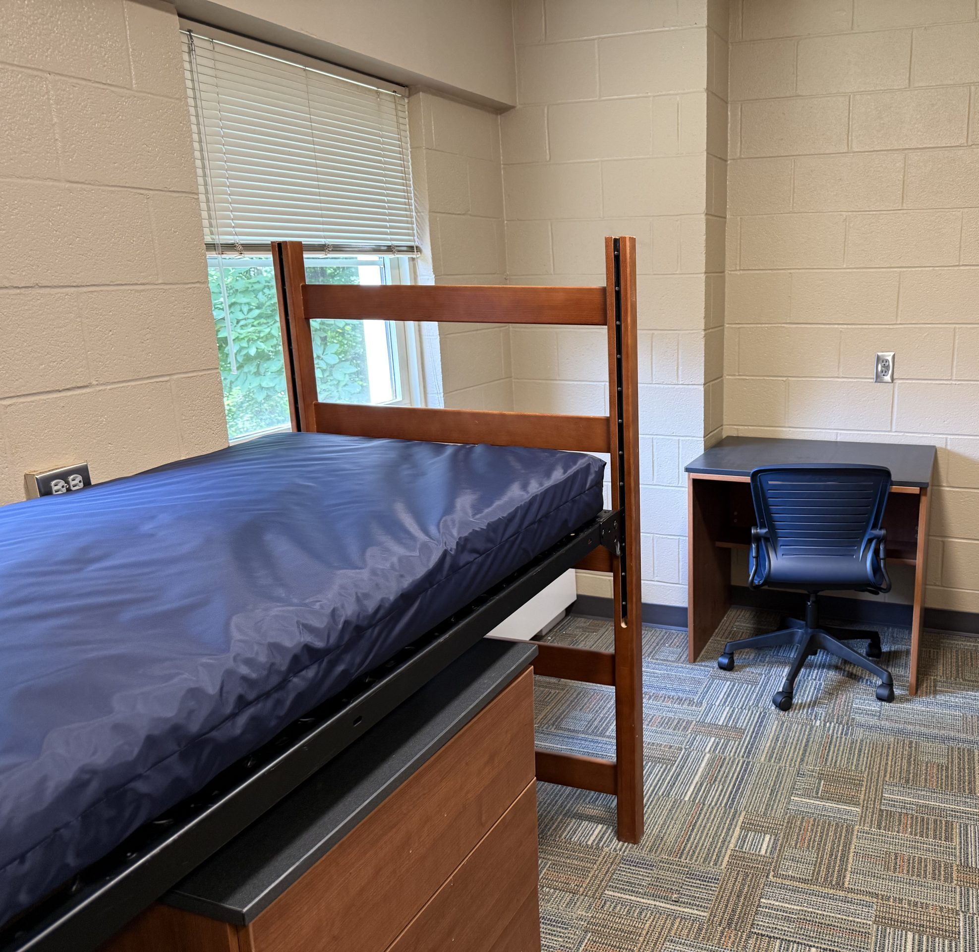 Moore Strong Single Suite Furniture